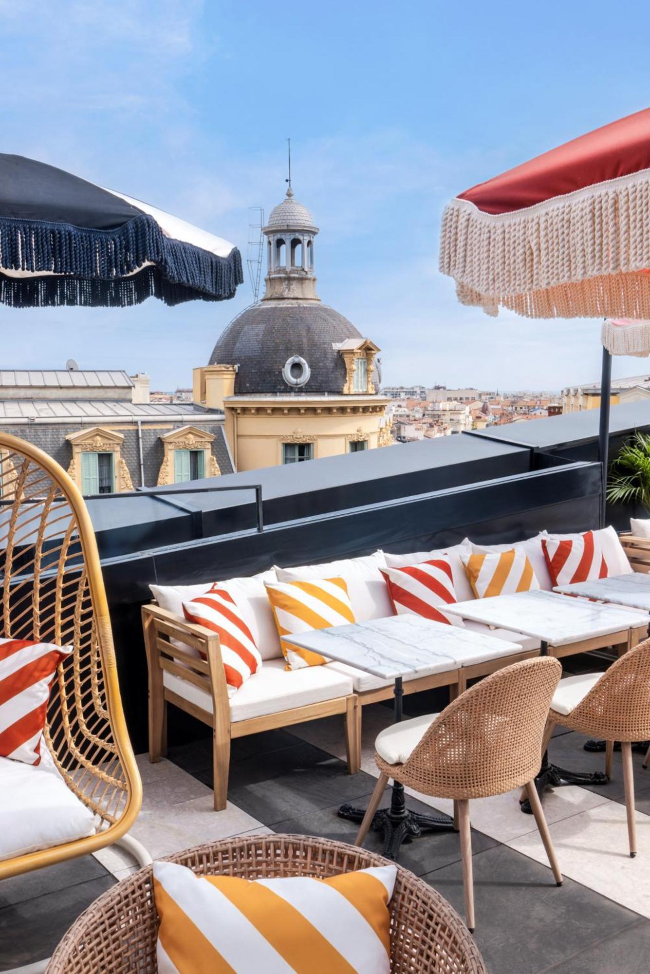 Doubletree By Hilton Centre Iconic Hotel 4*